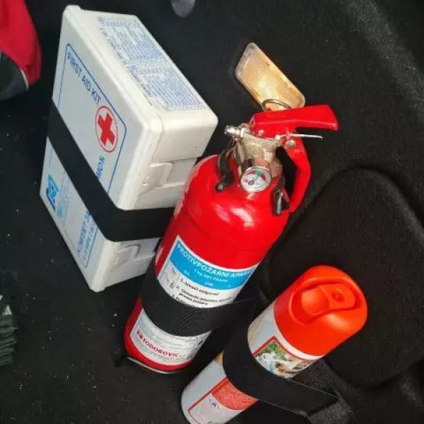 Еластичен колан-органайзер за багажник