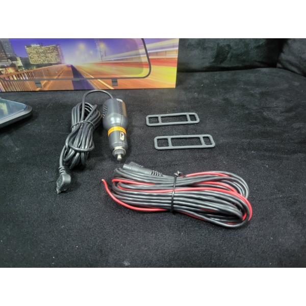 Огледало за автомобил с 2 камери + видеорегистратор