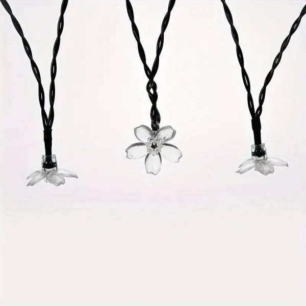 Соларни LED лампички във формат на цветенца