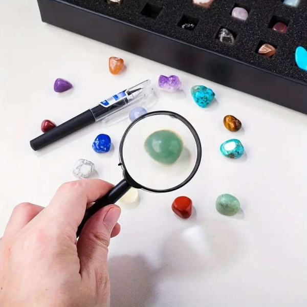 Комплект от 43 минерали и полускъпоценни камъни