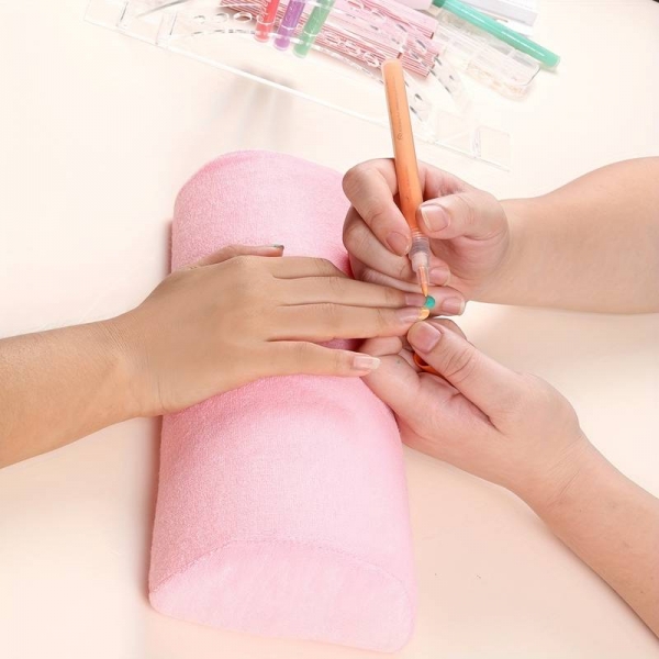 Подложна възглавничка за маникюр и ноктопластика