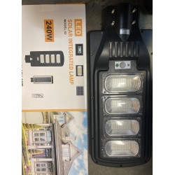 Соларна LED лампа със сензор за движение 240W